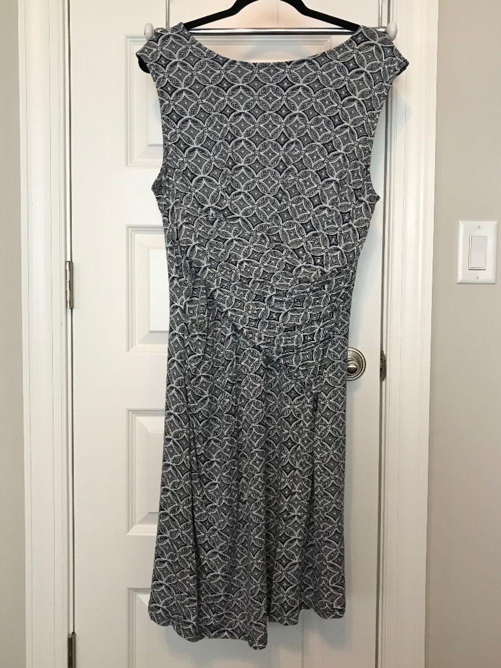 Kut from the Kloth sleeveless boat neck slip on blue & white midi dress (14)